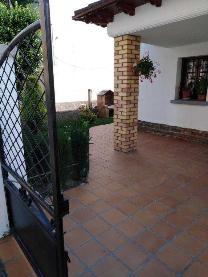 Apartamento Rural Casa Paco Con Jacuzzi Exterior Y Barbacoa Apartment อาอินซา ภายนอก รูปภาพ